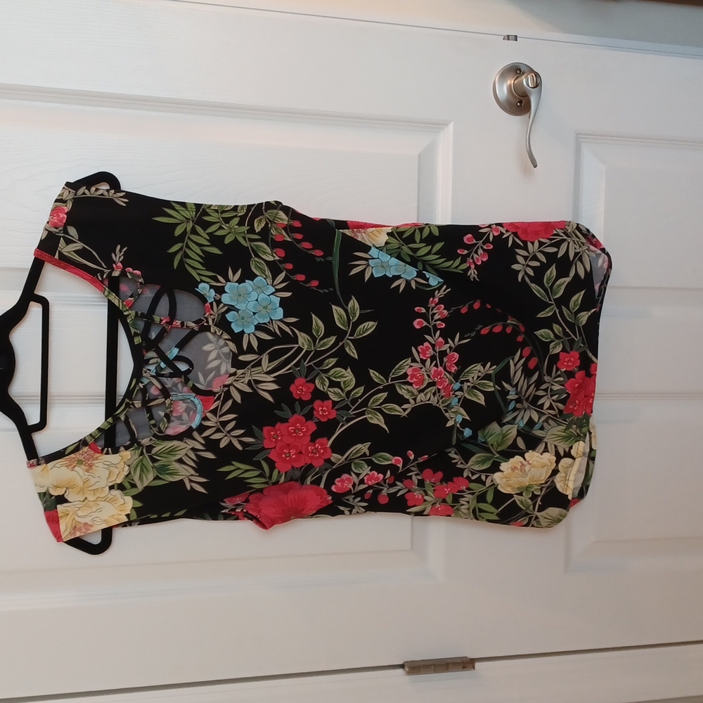 Loft sleeveless top, floral print on black, Size Large.
